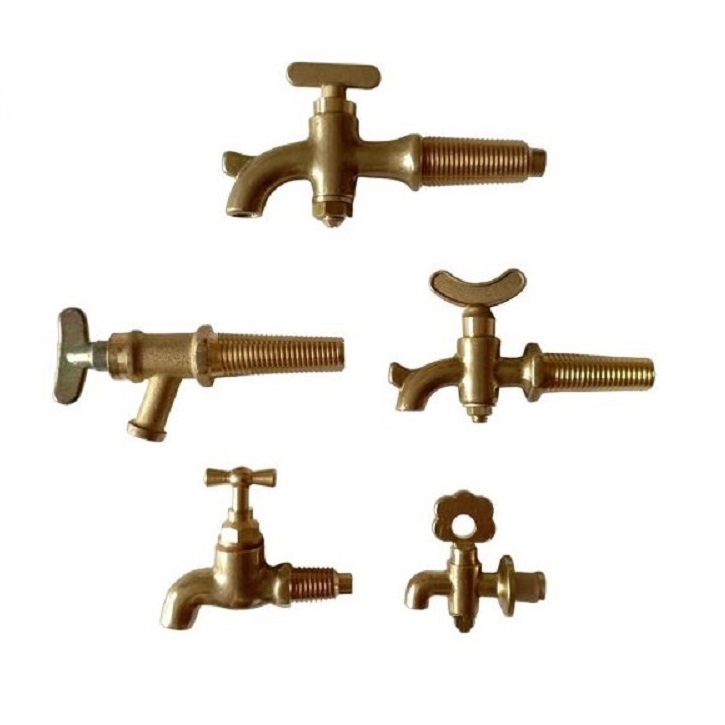 Small brass tap for wooden kegs