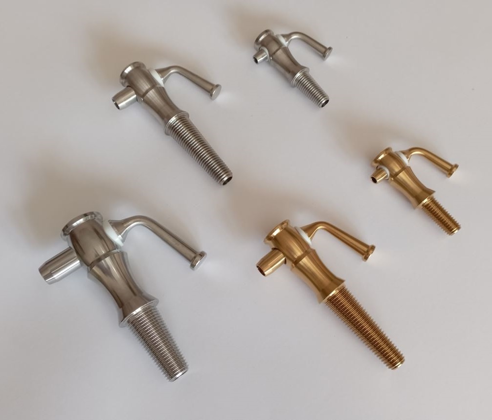 Small spigot taps for wooden barrels in stainless steel